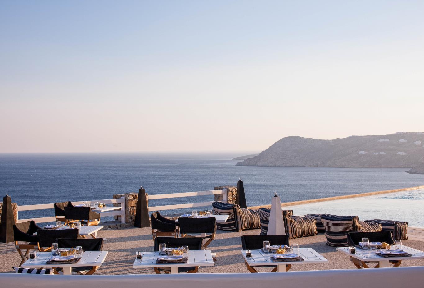 Infinity Pool Bar and Restaurant